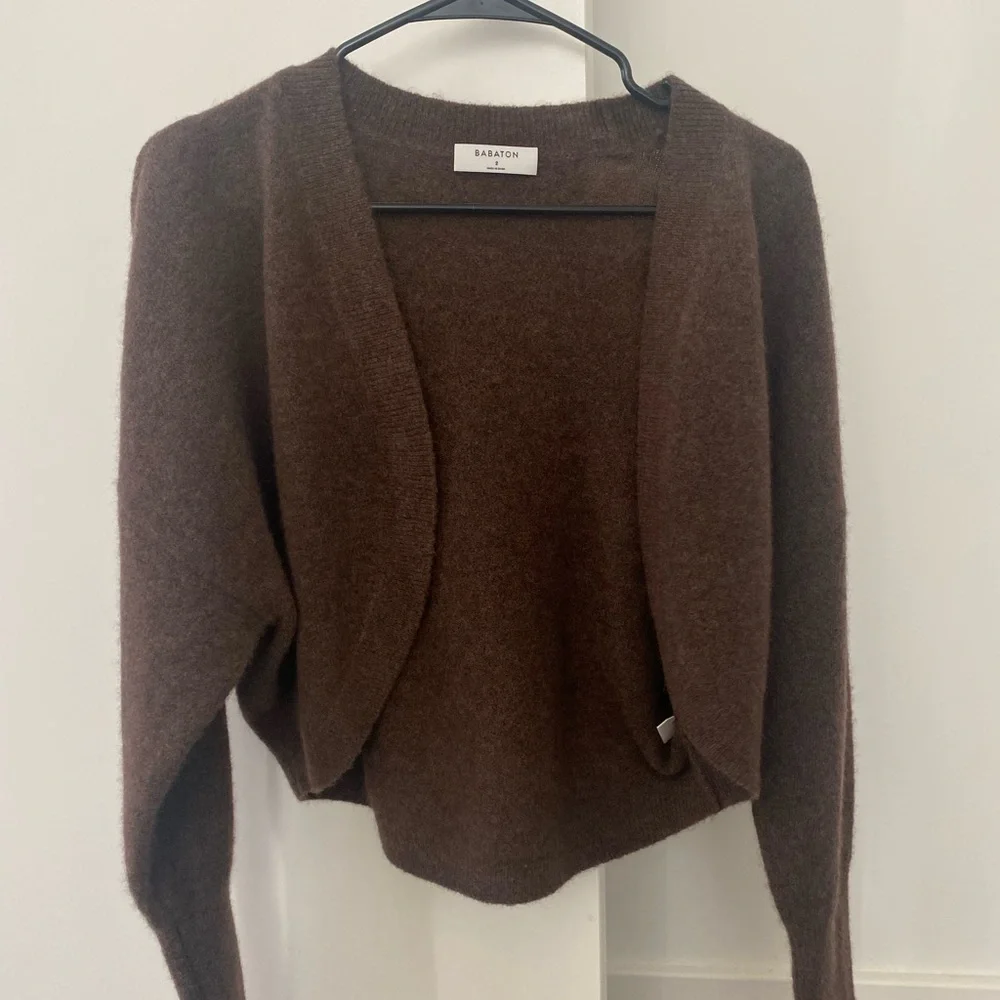 Aritzia Wool cropped Cardigan - Picture 1 of 5